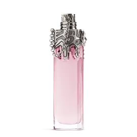 Frasco de perfume Mugler Womanity rosa con tapón plateado esculpido sobre fondo gris claro